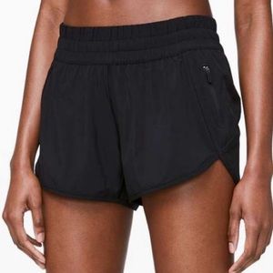 Lululemon Black Tracker Short 4”